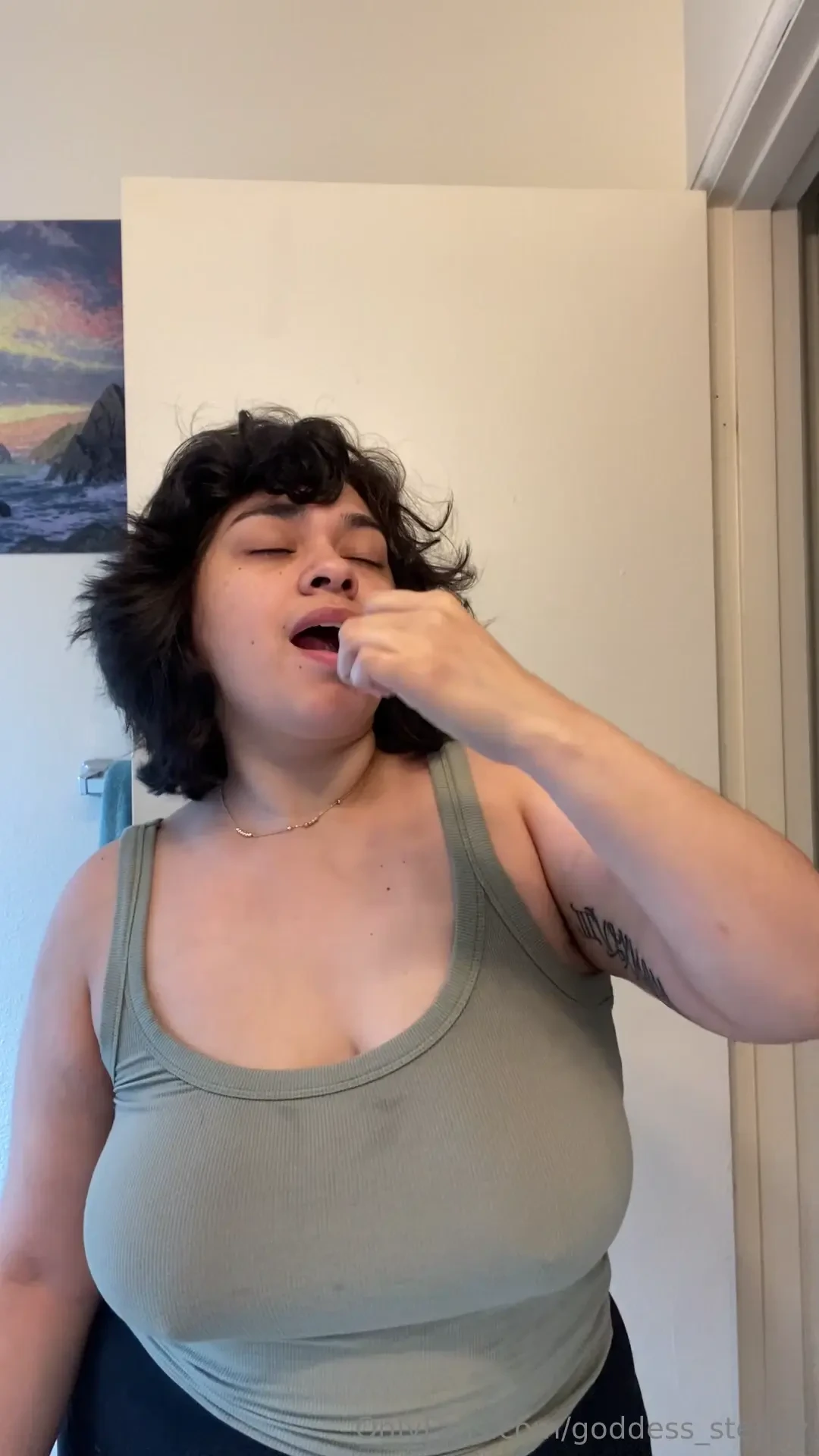 Good morning to all the horny people 