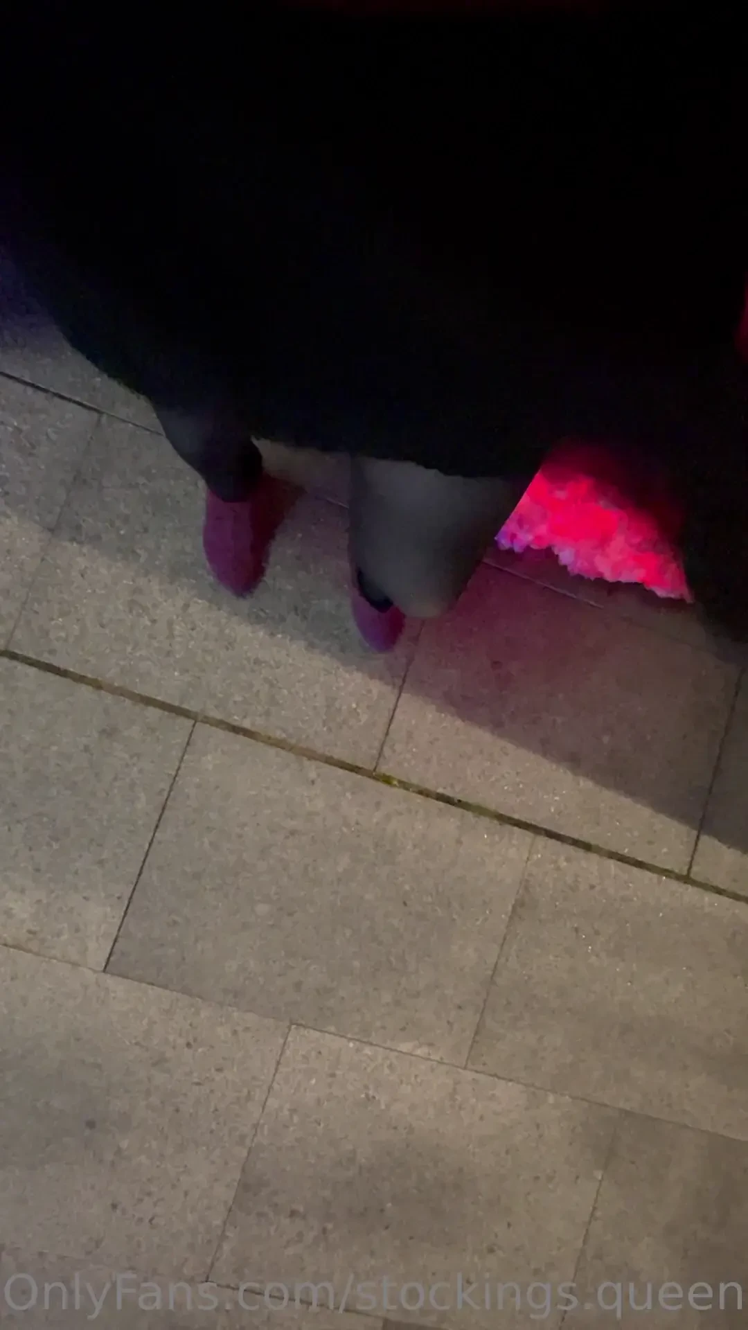 I love it when the wind plays with my skirt 