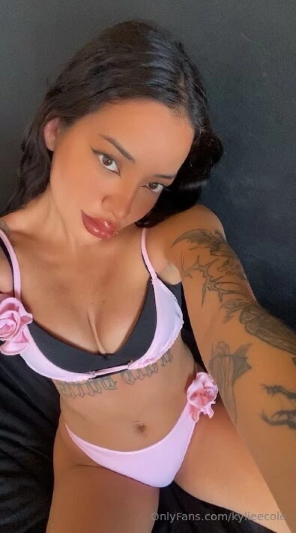 Feeling like a cotton candy treat sweet sticky and ready to melt in 