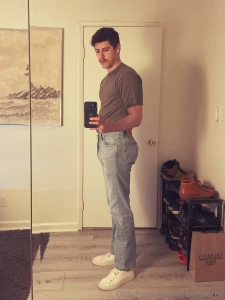 Yesterday my friends told me my pants made my ass look big and bubbly part 1