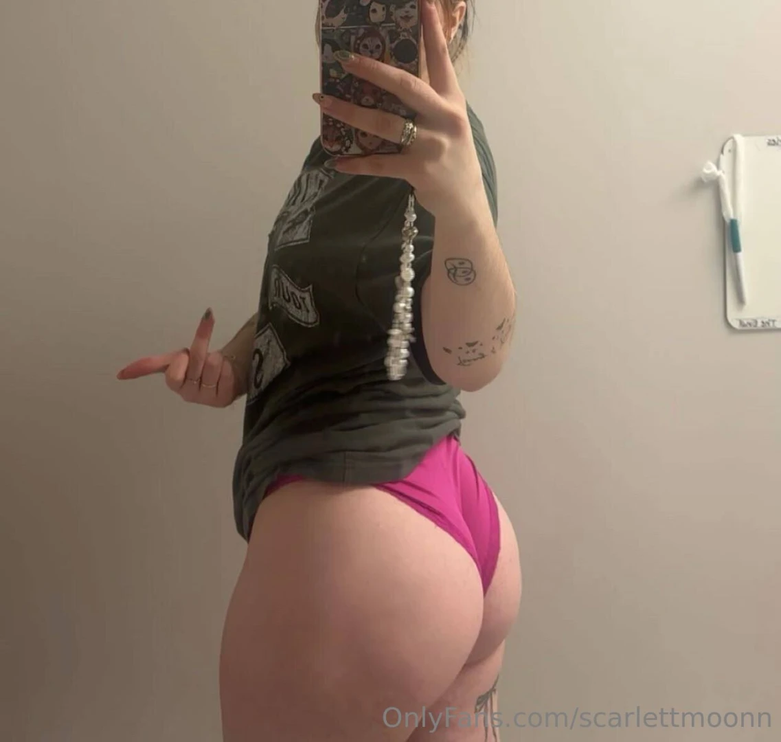 Guess what part of me is craving your attention rn 