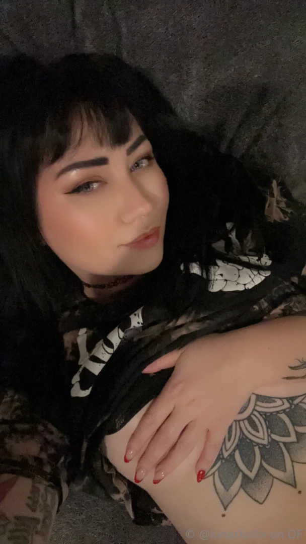 Came home from the bar tipsy af and filmed a 6 min rose toy part 2 