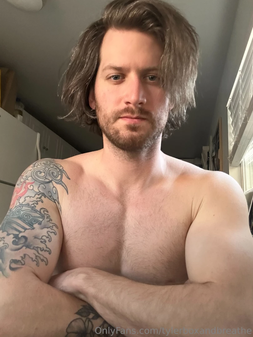 Just a cold winter morning and i don t have a shirt 