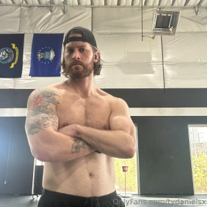 Going live in 6 hours 6pm mst