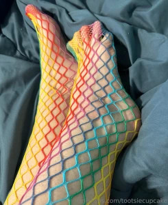 Rainbow fishnets part 2