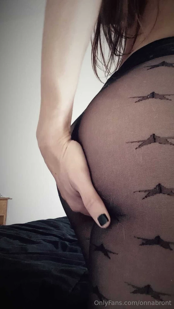 Meet my friend leooniidaa a wild goddess ready to play dare to embrace 