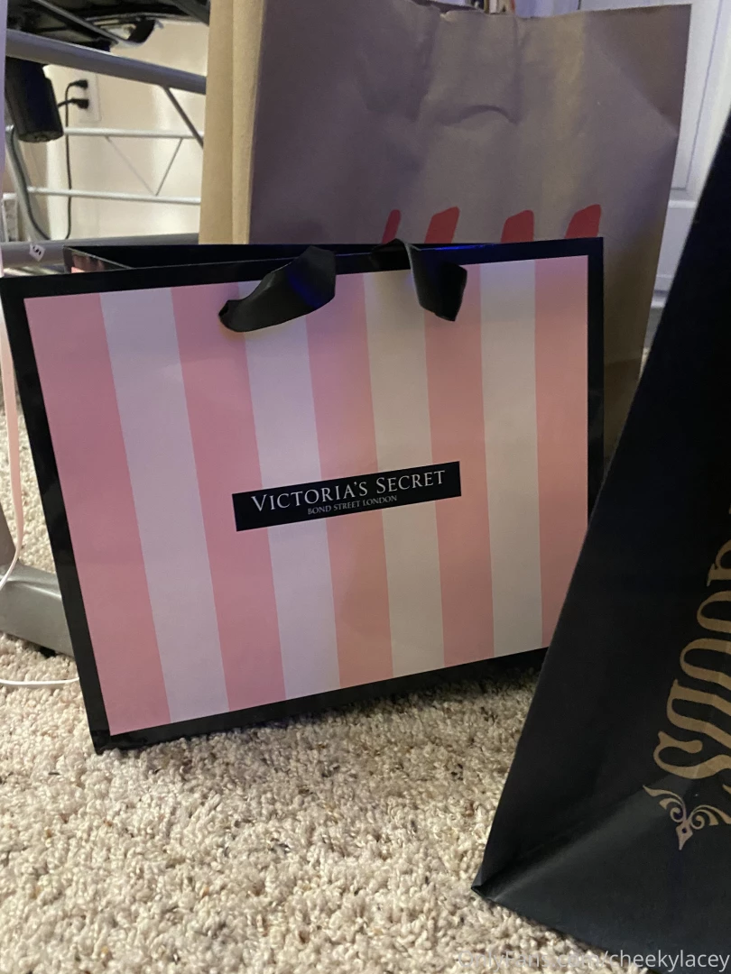 Do you want to see what i bought 