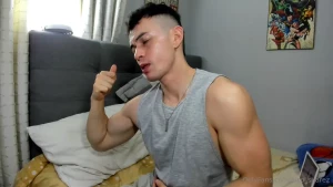 Pose in web cam modeling