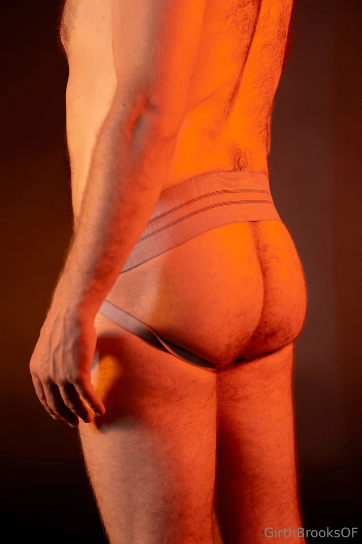 Take a bite outta this peach 