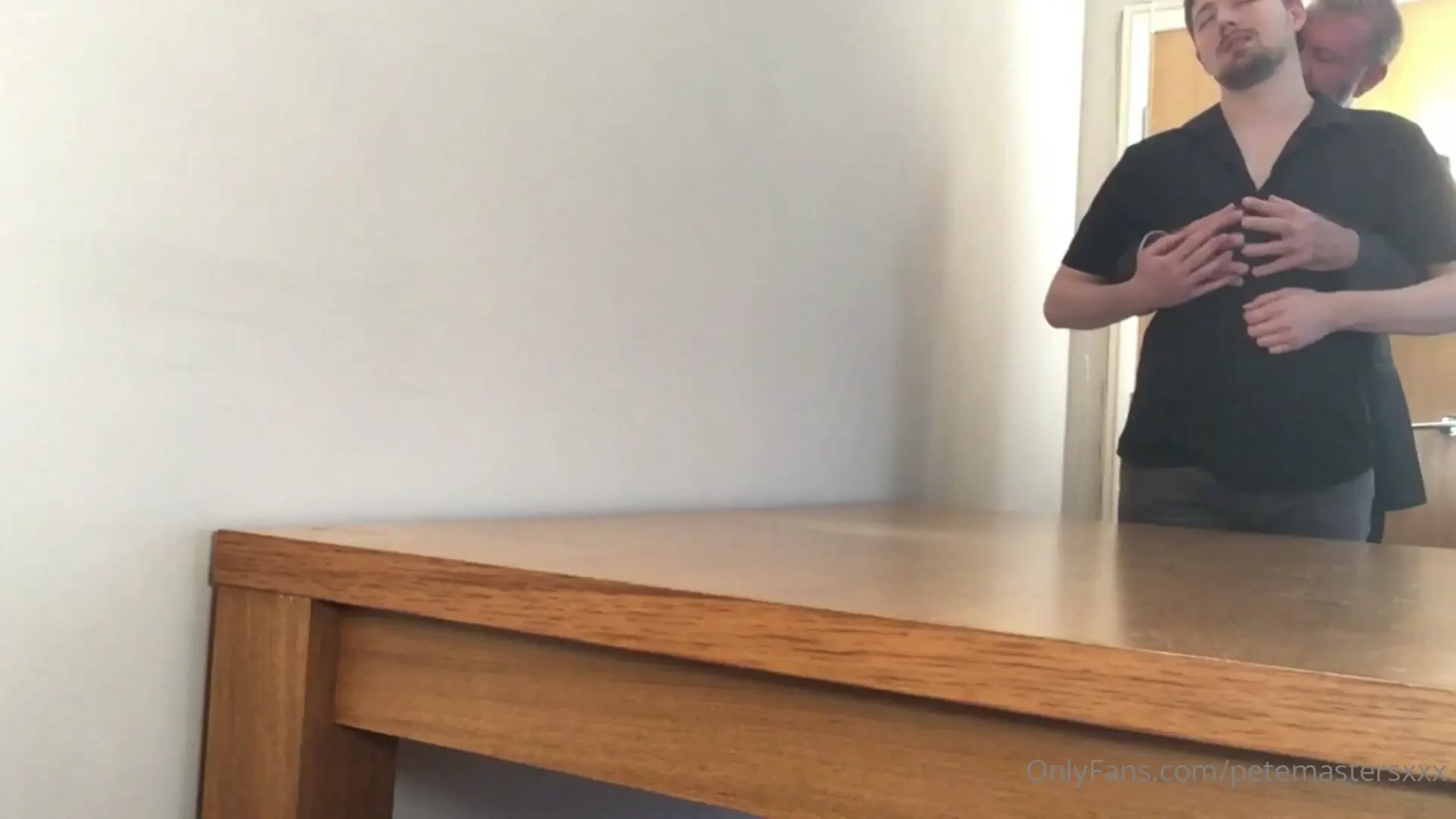 When the new office boy bobsteelxxx grabs daddy s attention note 4 of 