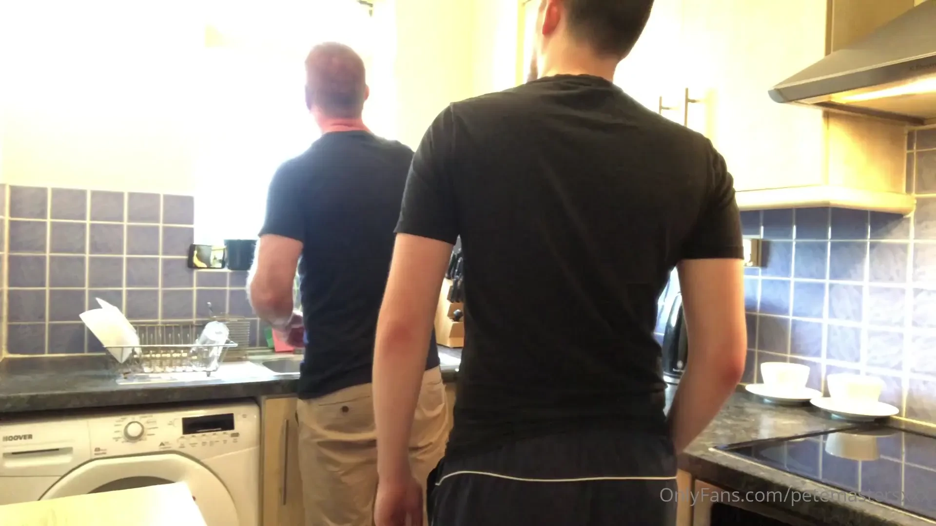 When bobsteelxxx followed me to the kitchen to make a cuppa i knew 