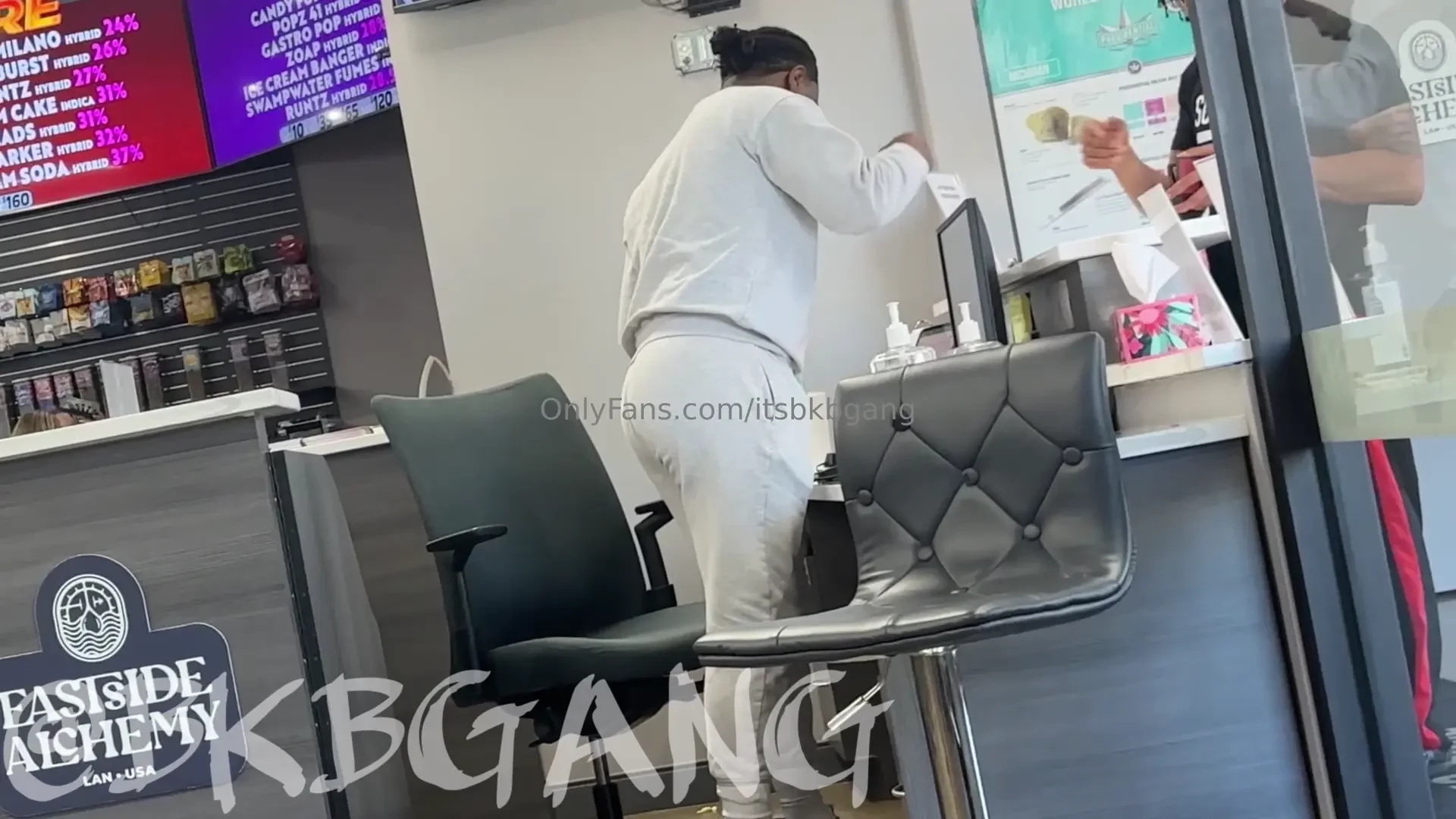 Slide right to see the full video https onlyfans com itsbkbgang 