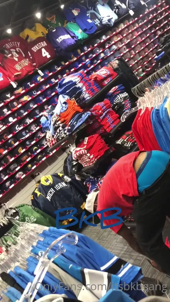 At the mall wit it 
