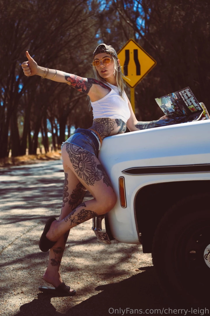 Cash gas or ass nobody rides for free sexy hitch hiker porno role play 