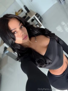 Hey baby cum chat with me