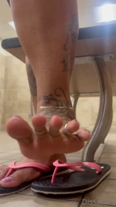 Sweaty feet right after my workout