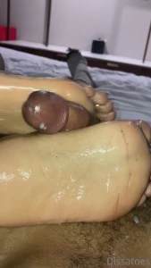The last nut he gave me in an hour wasn t a lot of cum but he gave me part 1