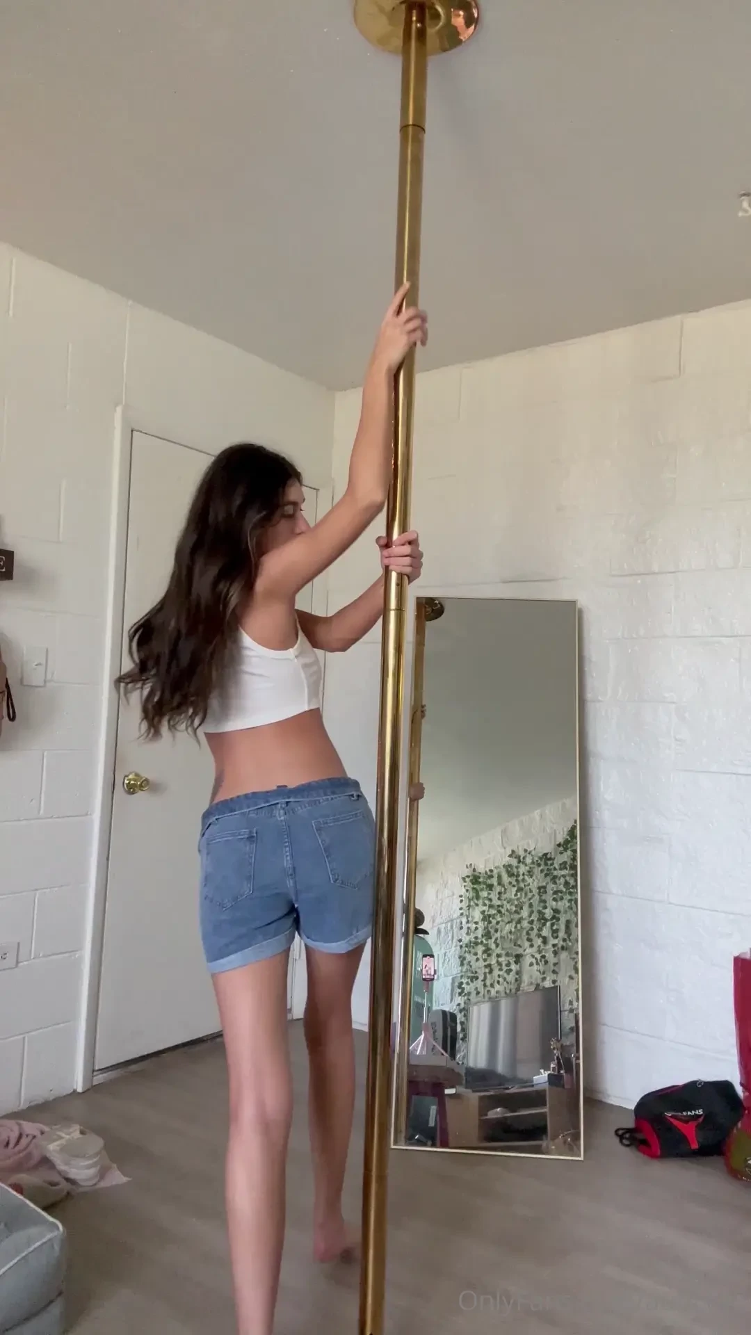 I love spinning on this pole guess what else i did on it 