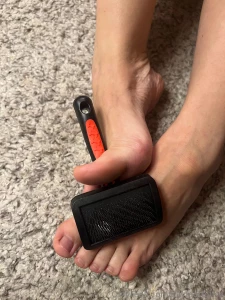 Tickle me by pet brush or fingers what is your favourite