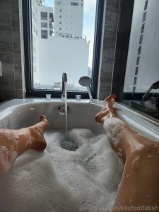 Wanna my bating video or smth else