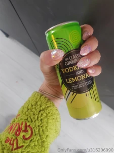 In loveeeeeee with my new nails what do you want to see my hands