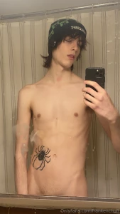 Stroking and slapping jerking off and teasing 4 vids 6 pics only