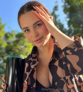 How wonderful it is to wake up and feel the sun s rays gently kissing