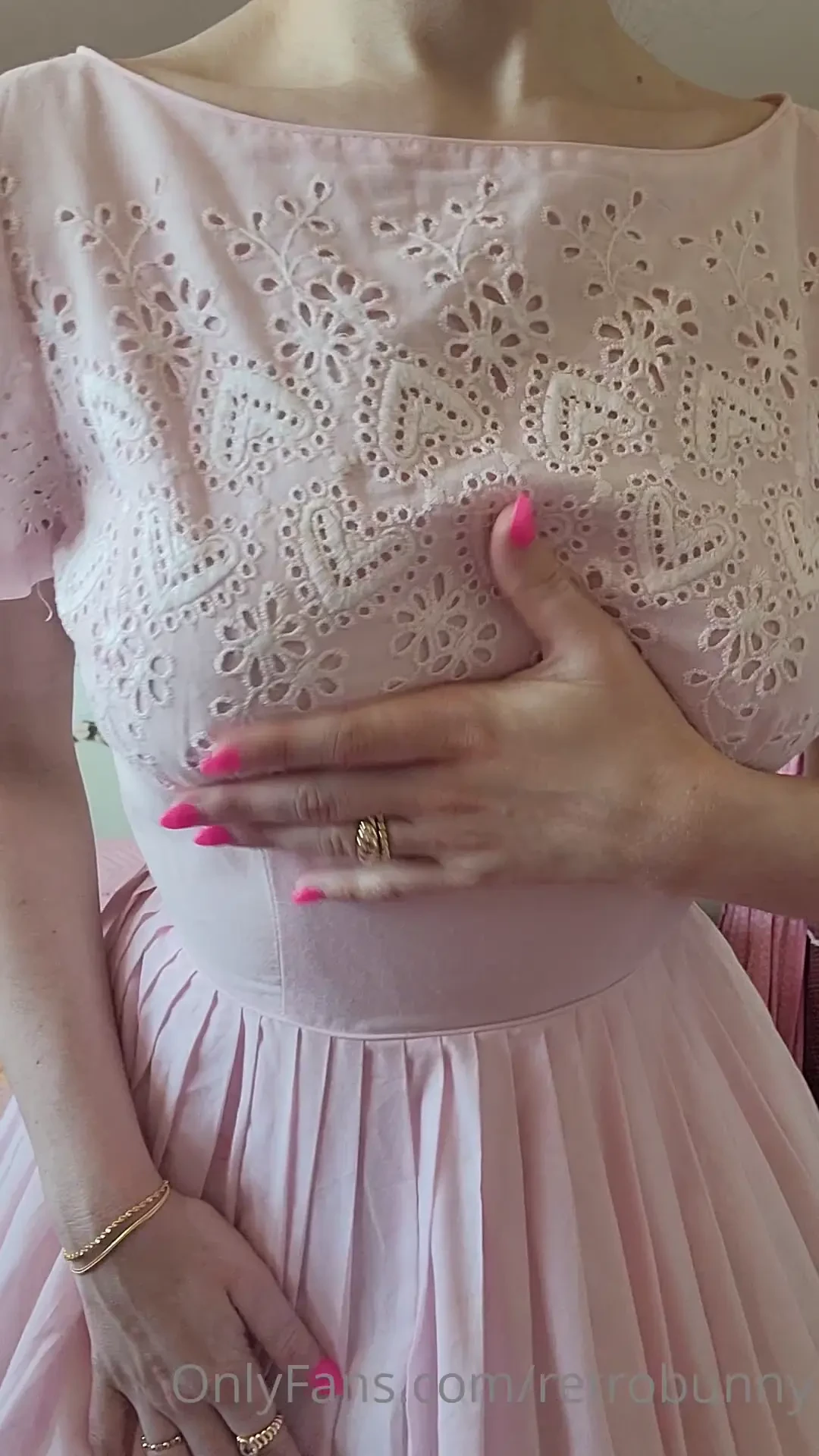 I m selling some of my pretty vintage dresses and i wanted to show you 