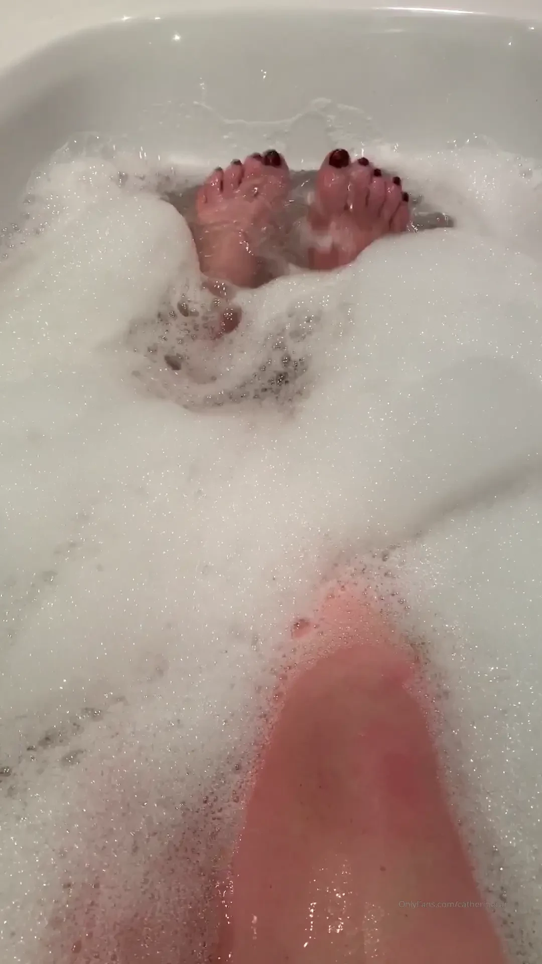 Bath time pussy wank wish you could join me 