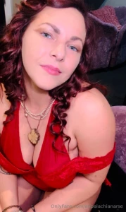 How does red look on me part 4