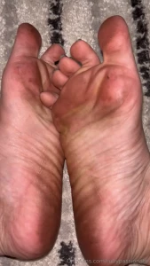 Really needing my feet cleaned tonight