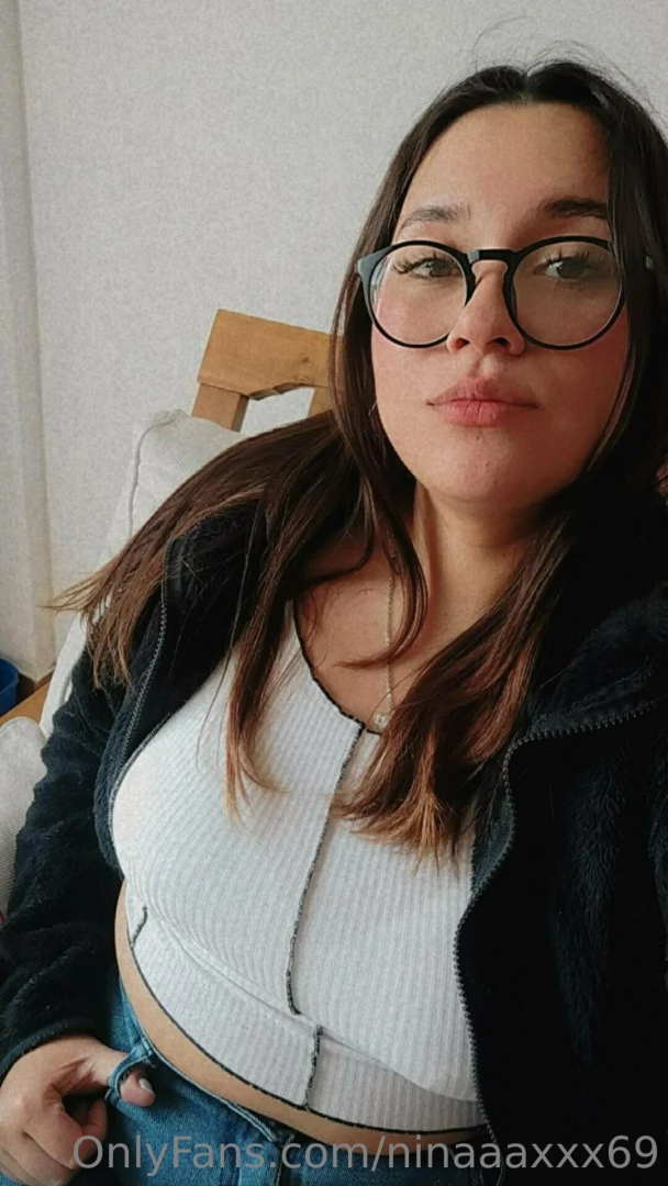 Hi babe what do u think about my outfit 
