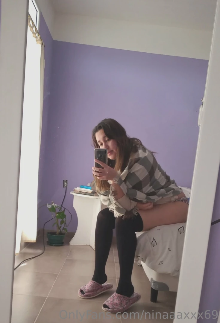 Hi babe sunday mood here what would you do to me 