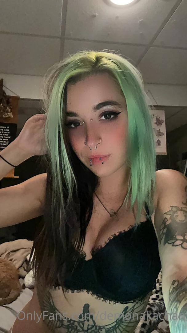 I got some new thaaaangs gonna show you guys later 