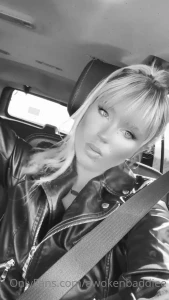 So bored dm me part 1