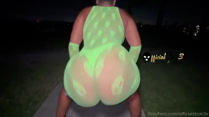 Green alien in your dm s
