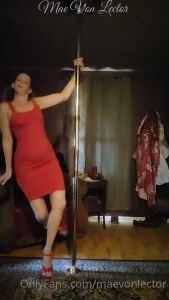 A little at home pole play for you to enjoy apologies for the terrible