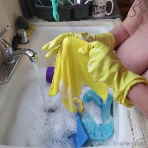 Cleaned and baked all day yesterday i could use some relaxing time any