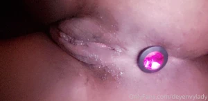 Buttplug dildo at the same time part 1