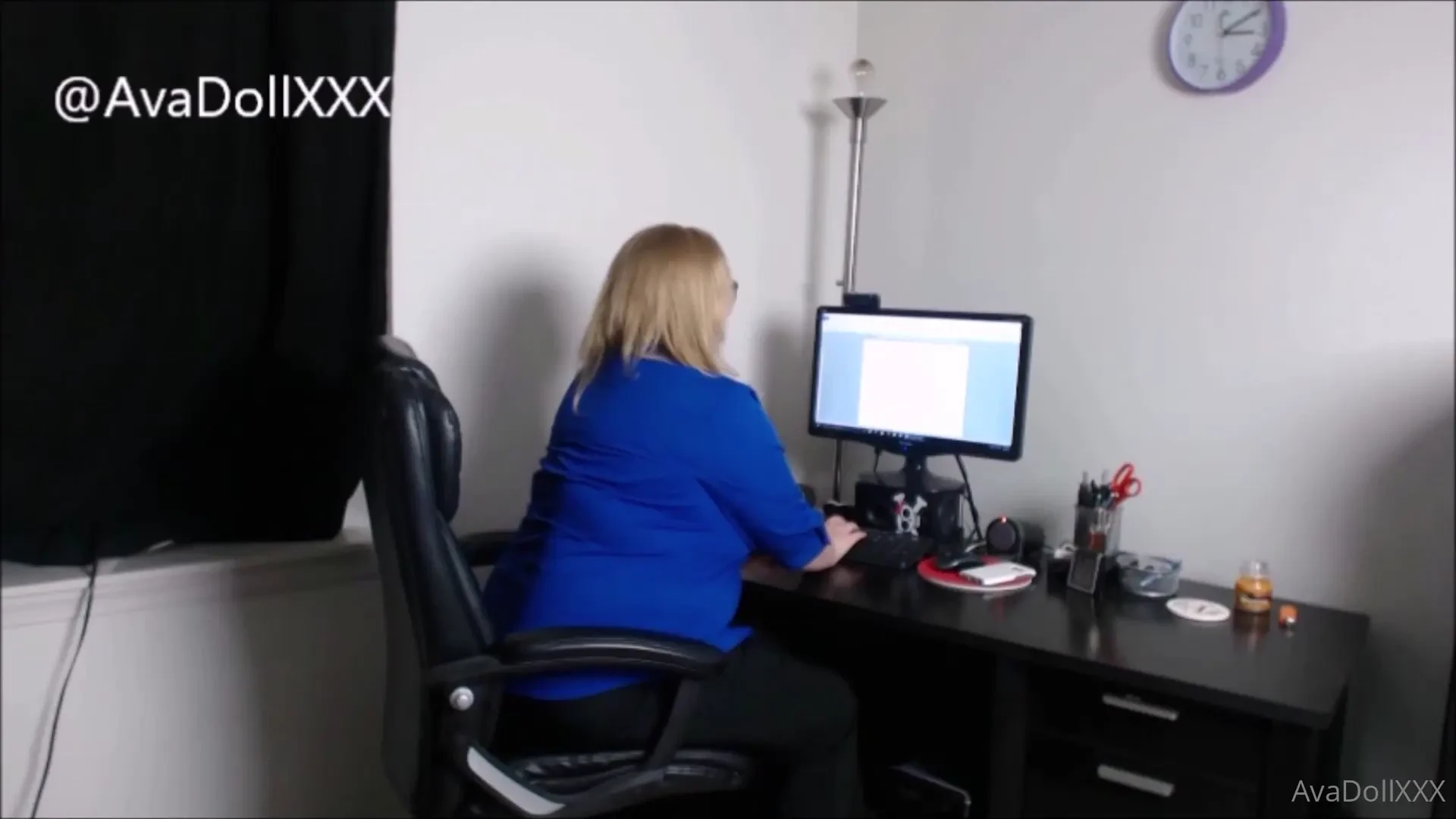 Video big boss reynashouse needs to teach ava how to dress properly 