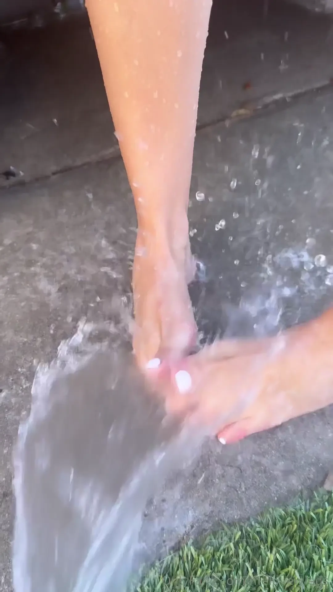 I ve had a long week of flights first thing i did was wash my car and 