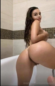 Stunning babe rita_barett wants to show daddy how wet she is this part 65
