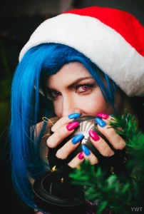 First pictures from jinx photo shoot some are little exmasy which part 2