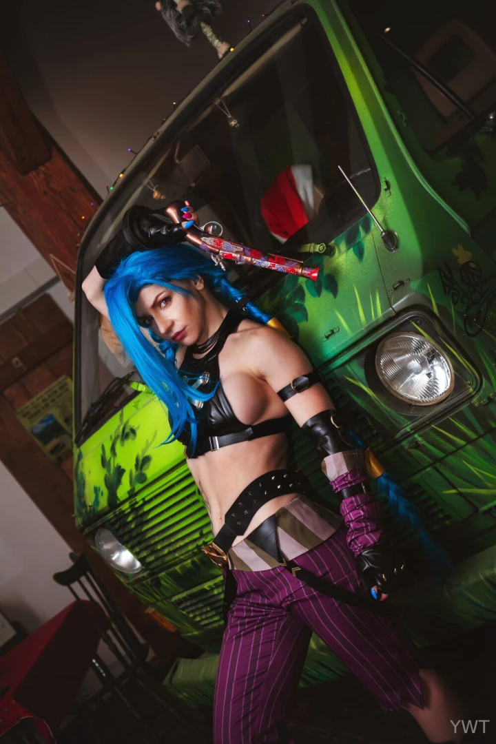 Jinx pictures are slowly coming in 