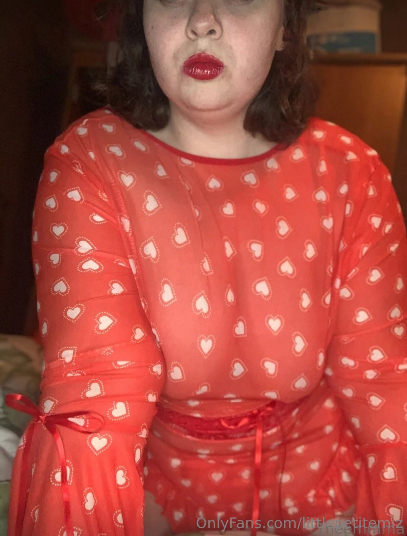 Your dream sexy women is here now just click theemmma theemmma hey 