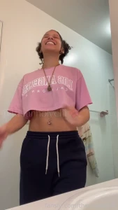 Squirt pissing gape lightskin petite booty hairypussy
