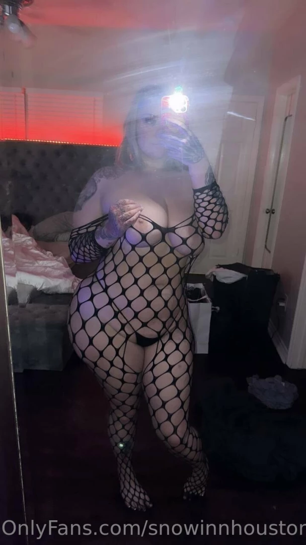 Do you think your cock would please me 