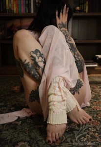 Needing a pedicure what color should i do part 2