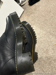 Thank you slave for my new boots who wants to get crushed part 2