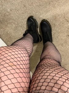 Thank you slave for my new boots who wants to get crushed part 1